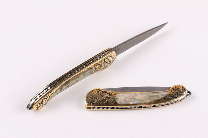 Beautiful queen Damascus no lock small folding knife UD402327 